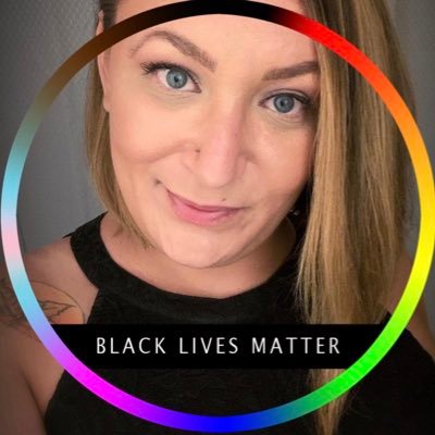 visceral_v's profile picture. ❤️ family-friends-art-music-movies-poetry-food-improv-my pupper