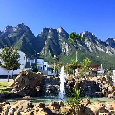 Al pendiente de todo lo que pasa en la zona, sigueme!! #cumbres #mty #leones #paseodelastortugas https://t.co/ZXq8EeAECx