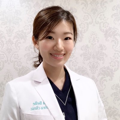 キラキラ美容ドクターには程遠い女医👩‍⚕️w
でも人生全力で楽しんでます😍
宝塚ファン暦30年で現在は全組観たい派🌹
名古屋のラベールミラクリニック🏥で注入メイン💉
子供2人ママ👩🏻
つぶやきにまとまりなし。とゆーか、自由な呟きw
ブログはwebからみれます。