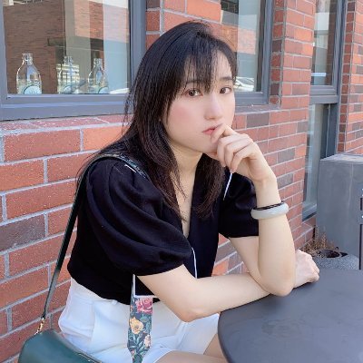 VickyOu13's profile picture. 