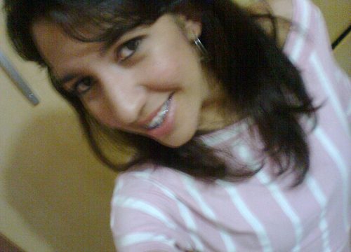 Camylacristinah's profile picture. Não Posso ser aquilo q vc quer mais sim aquilo q seus olhos podem ver ;)