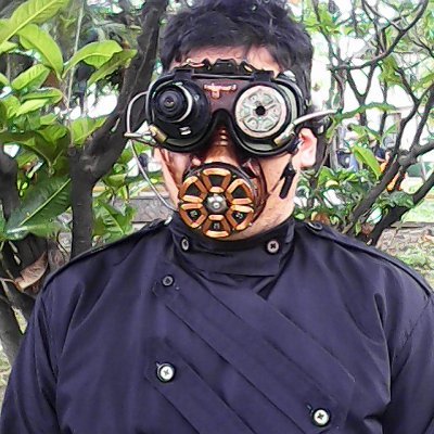 Steampunker, no sé usar twitter aún y la verdad veo que es mejor a otras redes... Si