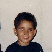 Estudante de Comunicação social , apreciador da arte concreta , literatura, viagens , e atrás de histórias sobre pessoas e fatos