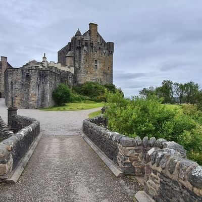 Auld grummelguts.Defender o Scottishness
⚔️