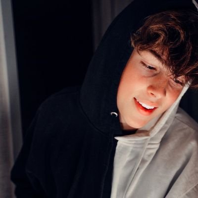 lewisdetaiIs's profile picture. #𝑴𝑨𝑫𝑺, #𝑱𝑶𝑨𝑳𝑰𝑵 & #𝑫𝒀𝑳𝑨𝑵 𝘮𝘦𝘢𝘯𝘴 𝘴𝘢𝘧𝘦 𝘱𝘭𝘢𝘤𝘦. 
(𝗌𝗁𝖾/𝗁𝖾𝗋)