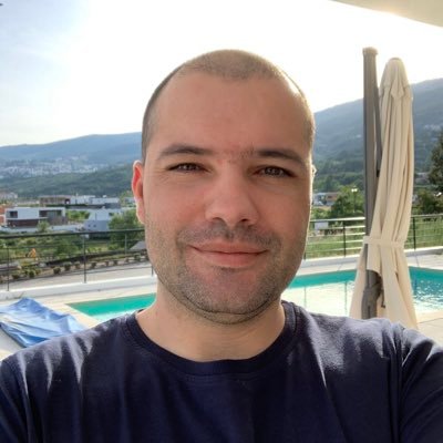 Senior #Android developer, CTO @flo_culture, #AR, #ev, #greenenergy, #IoT, #AI and #blockchain fan, #eletric_vehicles