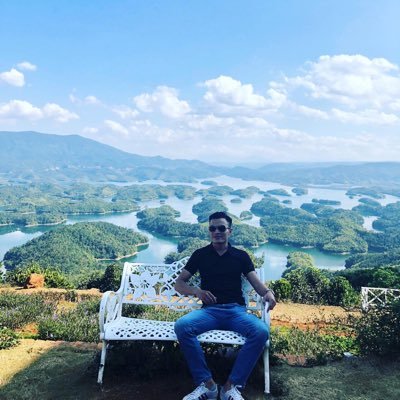 quanphamwolf's profile picture. helu 2022 ! Văn Quân - hiện nay là nhà kinh doanh Đồng phục Qiuni với web bạn có thể tham khảo https://t.co/r1zRhiEdla và có thể kết nối với tôi qua Zalo: 097 889 7066