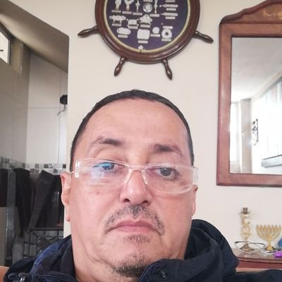 TutivenBriones's profile picture. Abogado de los Tribunales de la Republica, ser espontaneo, alegre, social, respetuoso, y firme en mis convicciones