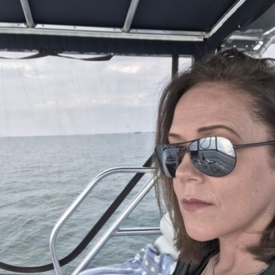 ChloeLeighLou's profile picture. Former Republican with perfectly functioning eyes and ears who is now a proud Democrat.