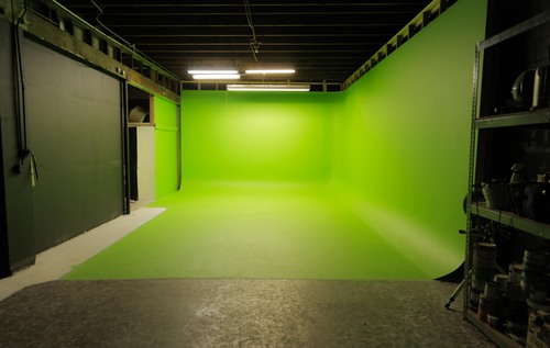 Green Screen Prices as low as $300 a day Follow and DM for more info