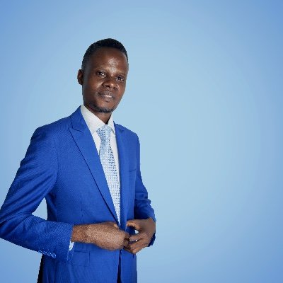 apek_tv's profile picture. Artista
Cineasta-Guionista-Roteirista.