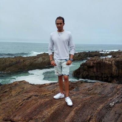 CAFyD, Ed. Primaria, Master Formación del Profesorado.
Teacher P.E.
Entrenador nacional de fútbol
Bienvenidos a la realidad