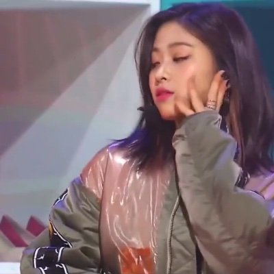 presidntnamjoon's profile picture. Army et midzy française mais je suis quand même multistan tu connais