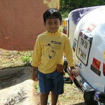 jeshu_______'s profile picture. Yep, 나는 깜박입니다 ✨