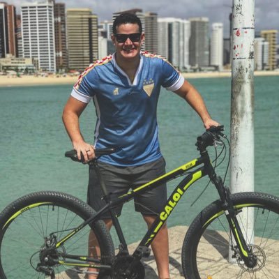 Apaixonado pelo Fortaleza esporte clube, pagode e memes. renanvictor95 📸