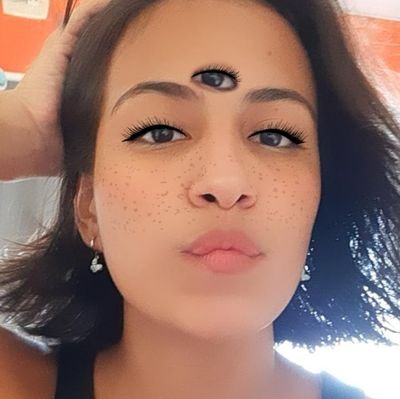 odeio o tt, mas por alguma razão, a conta ta aqui e as vzs ainda entro