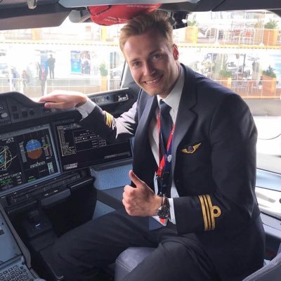 AntoineHavet's profile picture. Officier Pilote de Ligne 🇫🇷