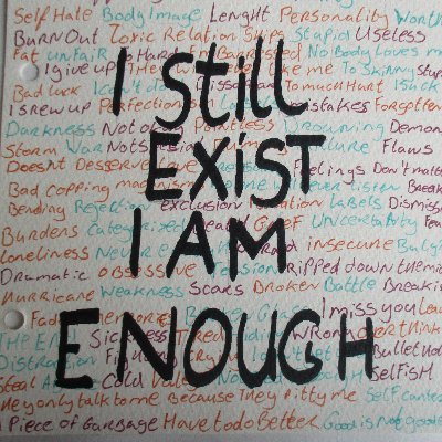 We are a group of people that want to brighten your day. This page comes from the group #PositiveCim.
