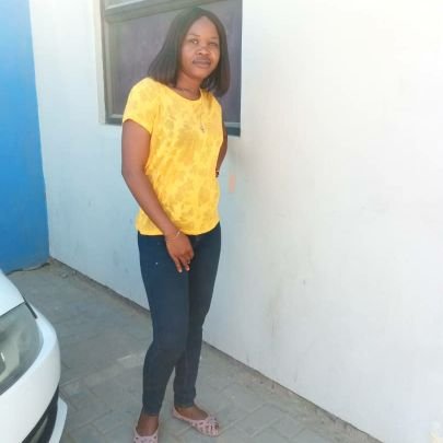 ndeshy53913930's profile picture. happy