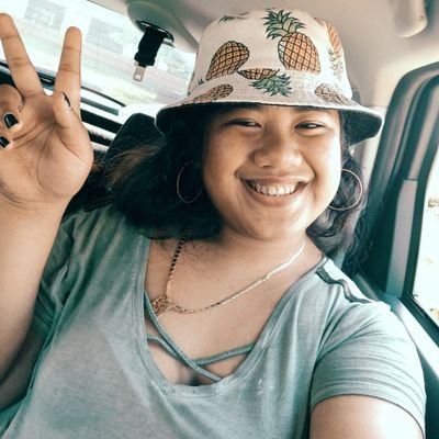 ✨🍍stand tall , wear a crown, and be sweet on the inside 🍍✨