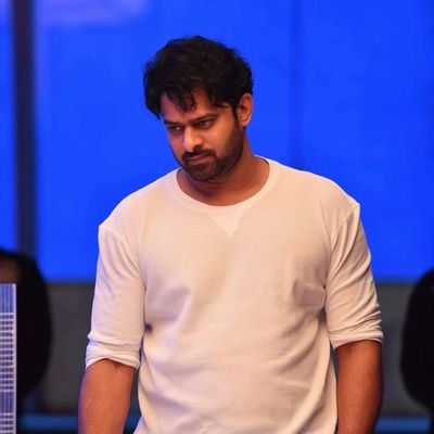 Die heart❤ fan of prabhas 😘