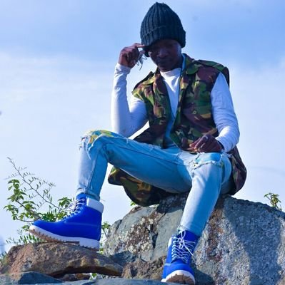 Mashaddake11's profile picture. music is my life
upcoming photographer