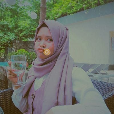 divaaaa94's profile picture. hiduplah selayaknya anda hidup.
@divafitrierwanda