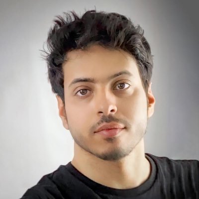 مصور فوتوغرافي ، مهتم بالتقنية ، أُغني بين حين و حين