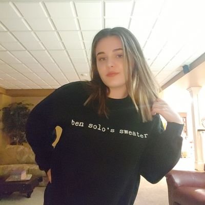 Evy_Harrington's profile picture. Not pronounced E-V, its eh-V