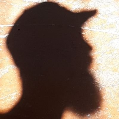 GuyhomB's profile picture.