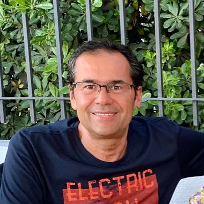 Richard83025046's profile picture. Montreuillois depuis 2011 , Directeur des Programmes Immobiliers , mes tweets n’engagent que moi
