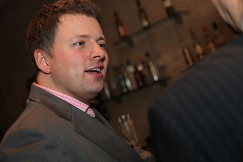 AlexBarrGenLead's profile picture. Lead generation for professional services specialist, and MD. Helping law firms and consultancies get more clients. Love making connections for people.