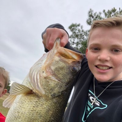 _evanhansen18's profile picture. clhs ‘24 | sc: evanhansen18