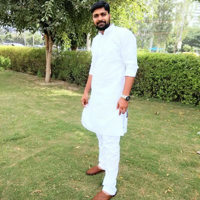 Chandra90669476's profile picture. friendly