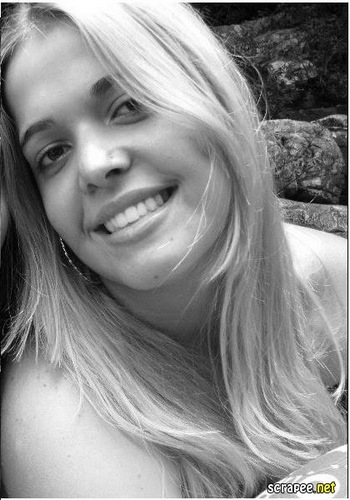 laianamg's profile picture. As pessoas são aquilo que pensam: legais, chatas, ranzinzas.... ou seja, você é que construirá a sua imagem.