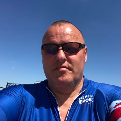 richard2805's profile picture. Rangers FC 🇬🇧 Music🇬🇧  Team Sky🇬🇧 🚴 F1 🏁🏁🏁