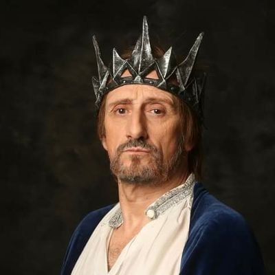 Club Oficial de José Luis Gil
Aquí tenéis toda la información sobre él
Cine,doblajes, teatro y en series
https://t.co/ZwBr2VegRO