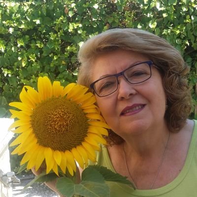 Charo30308425's profile picture. 