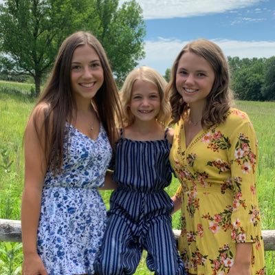 JeanneTagel's profile picture. Wife, mother, teacher, baker, gardener