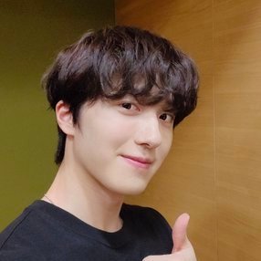 e_eunbe's profile picture. Loves Suzy! 😍😍😍

Multi-fandom & Straightforward 😎