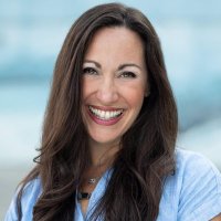 Ally Raskin (@essentiallyally) 's Twitter Profile