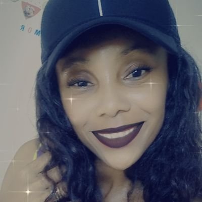 Elizabe16941472's profile picture. BALAÇO