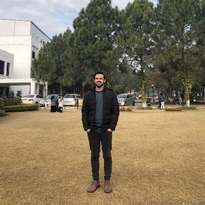 its_hamzanadeem's profile picture. now to twitter