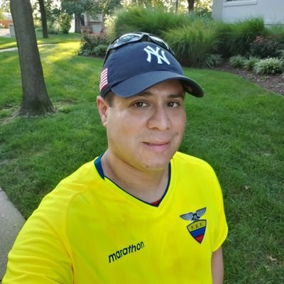 NYC-born with Ecuadorian roots!
NYC-DC-Miami (surviving the pandemic since 2019 / sobreviviendo la pandemia desde el 2019)