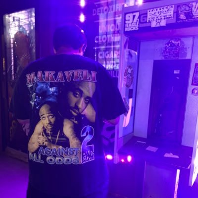 TeddybearMunoz_'s profile picture. Chlo / Owner of: @bulletproofvtg