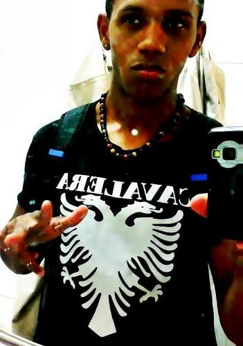 Seempre Forteee contra as Fraquesas, sempre Feliz contra as Tristezas e Sempre do Beem contra o MaaaL ...
