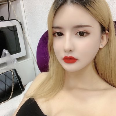 ts兮兮身高165体重100胸e,诚意➕v, dghjj7680本人推特只有一个小号,xixi5209记得关注防丢失,电报号@zxx197, 加v有门槛200,不发别加,加了也是拉黑