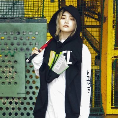 モンチッチ Linemusicで歌聞いてんだけど Letters と Co だけ音楽途中で止まる Letters に限っては 最近音楽すら流れんくなった どゆこと