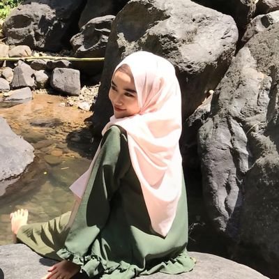 tukangjajannn_'s profile picture. fake account 🚧