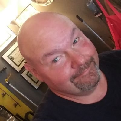 tinyscarrepair's profile picture. 